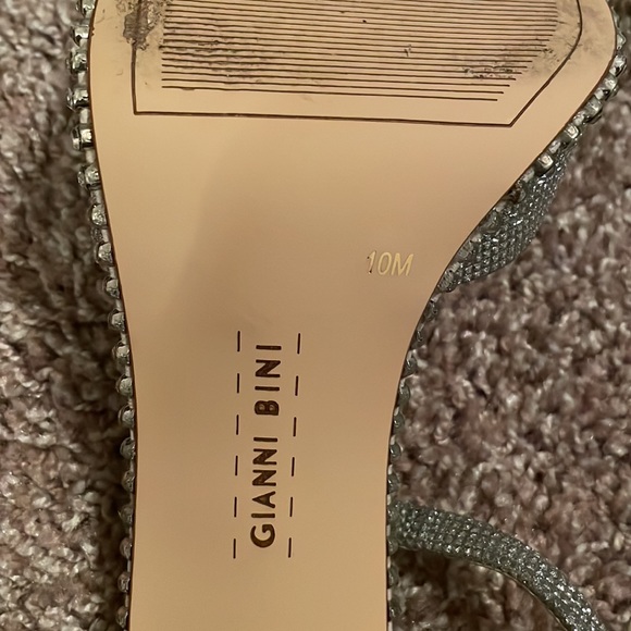Gianni Bini High Heel Size 10 - Picture 2 of 3